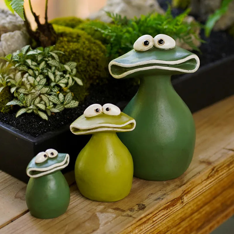 Cute Frog Synthetic Resin Ornaments Artificial Decorations