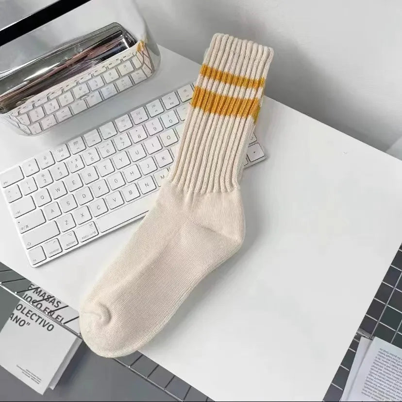 Thick line socks men's mid-calf solid color Japanese retro trendy autumn and winter stockings Sports Basketball American pile long stockings