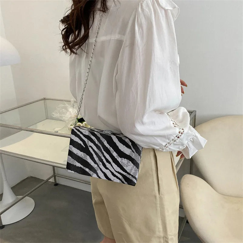 Fashionable Acrylic Box Bag Women's Crossbody Chain Strap Dinner Bag Stripe Color Block Square Shape Single Shoulder Bag