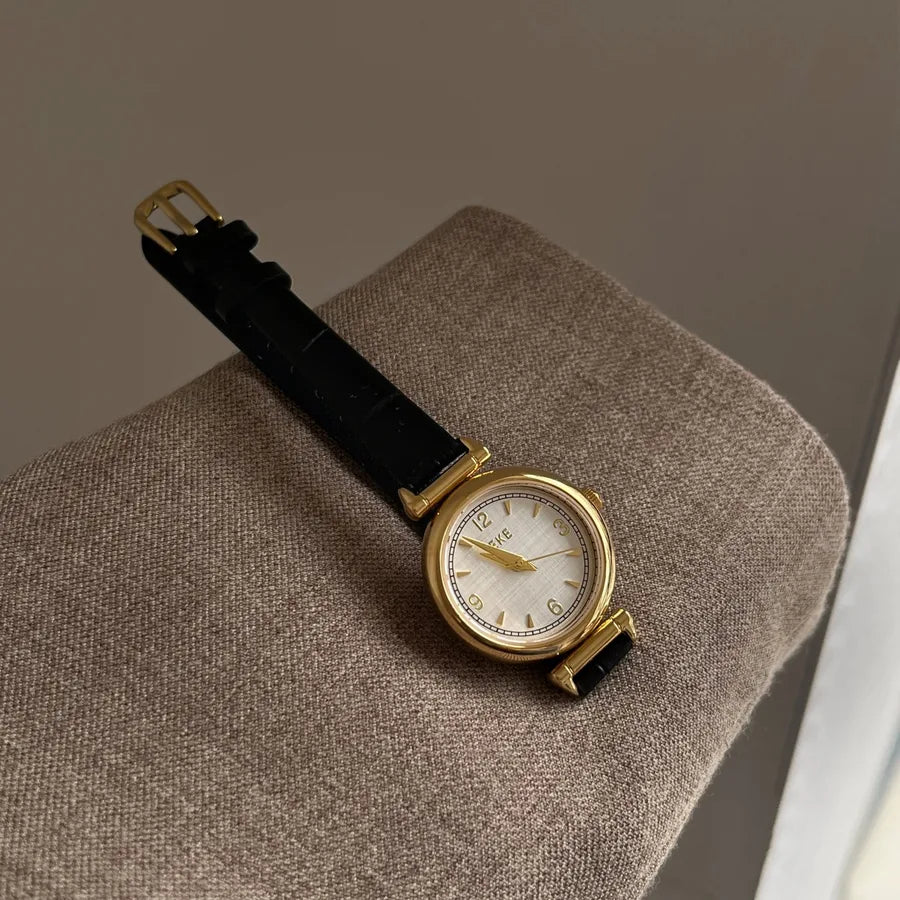 Casual Luxurious Simple Style Round Solid Color Single Folding Buckle Buckle Quartz Watch