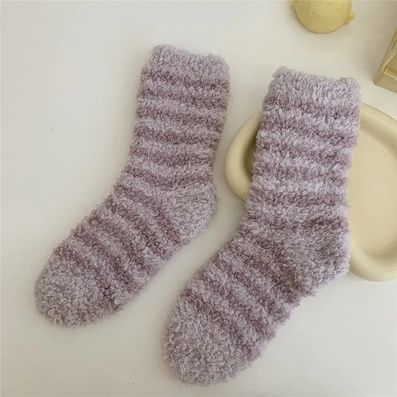 Elegant Lady Women's Solid Color Polyester Ankle Socks A Pair