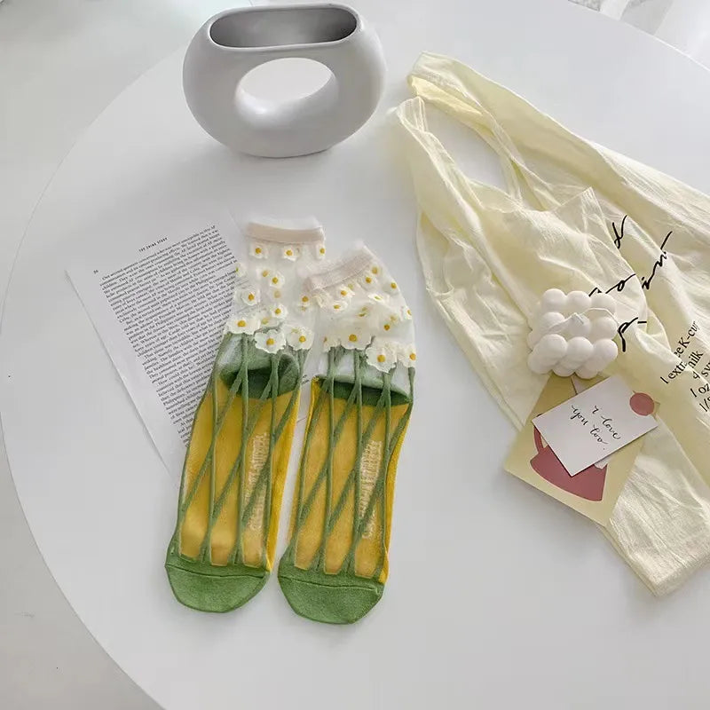 5 Pairs Per Pack Cute Modern Style Women's Flower Cotton Crystal wire Crew Socks