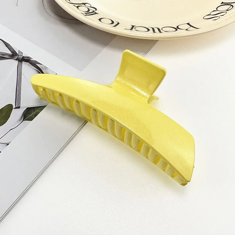Thick Acrylic Hair Clips Cute Sweet Dopaamine Crown Grab Clips Shark Fin Sensation Solid Color Hair Clips For Women