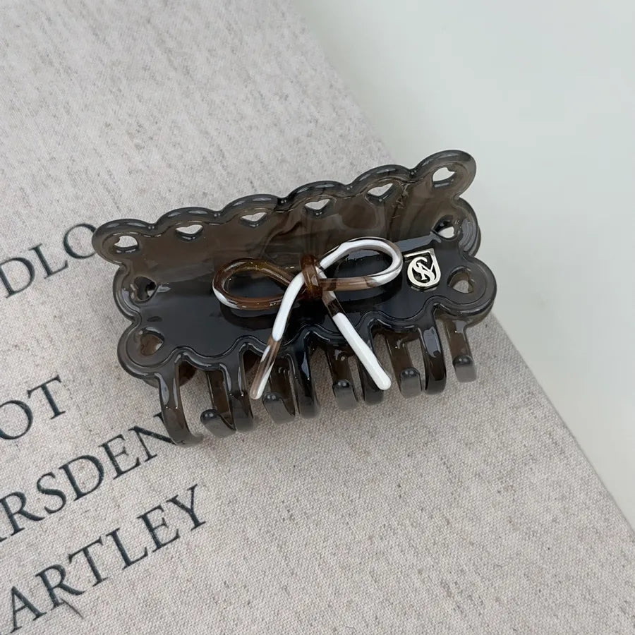 Elegant Butterfly Knot Hollow Out Hair Clip Versatile Shark Clamp Design Hair Accessories For Women Acetate Material Hairpin