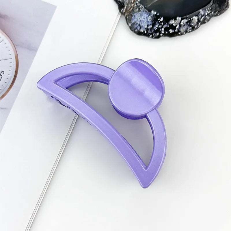 Thick Acrylic Hair Clips Cute Sweet Dopaamine Crown Grab Clips Shark Fin Sensation Solid Color Hair Clips For Women