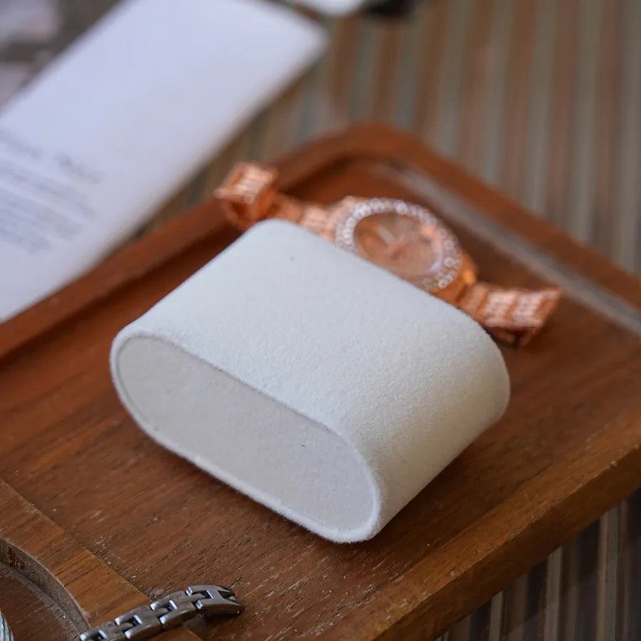 Universal Watch Box Velvet Cushion Watch Pillow Jewelry Case Strap Watch Storage Organizer Simple Style Plaid Pattern