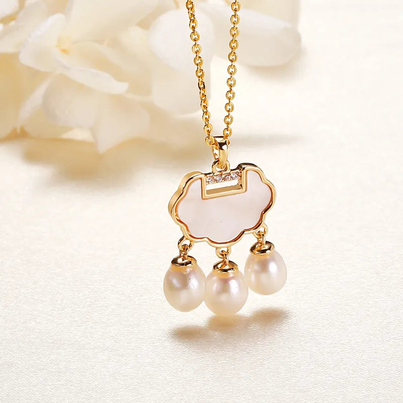 Freshwater Pearl Copper cable chain Geometric Pendant Necklace