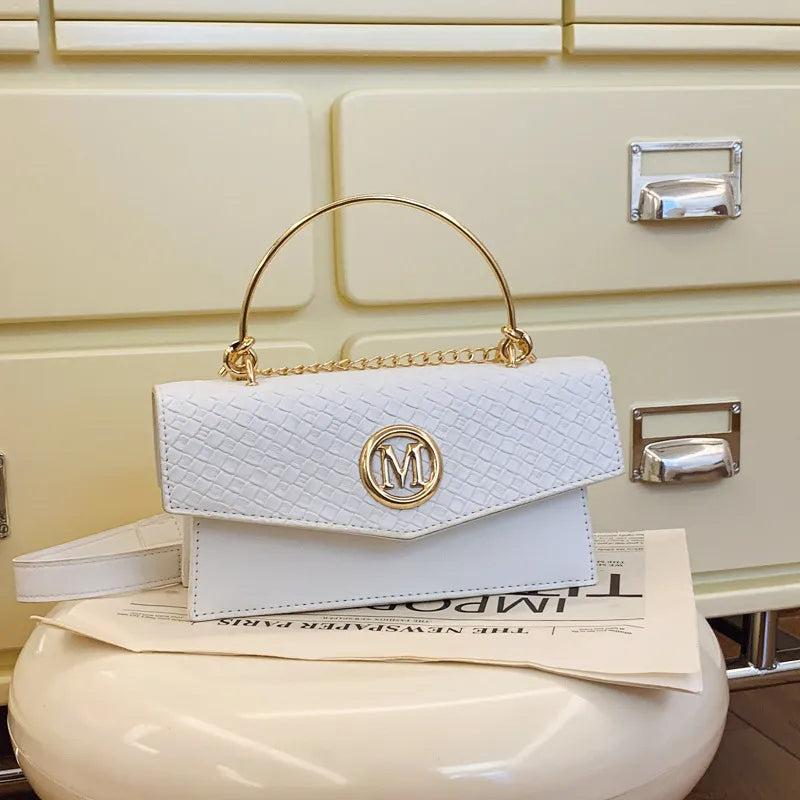 Letter Woven Pattern Bag for Women  New Trendy Fashion Retro Single Shoulder Crossbody Internet Celebrity Versatile Handbag