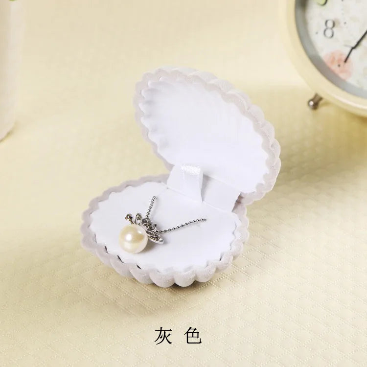 fashion shell plastic flocking jewelry boxes 1 piece