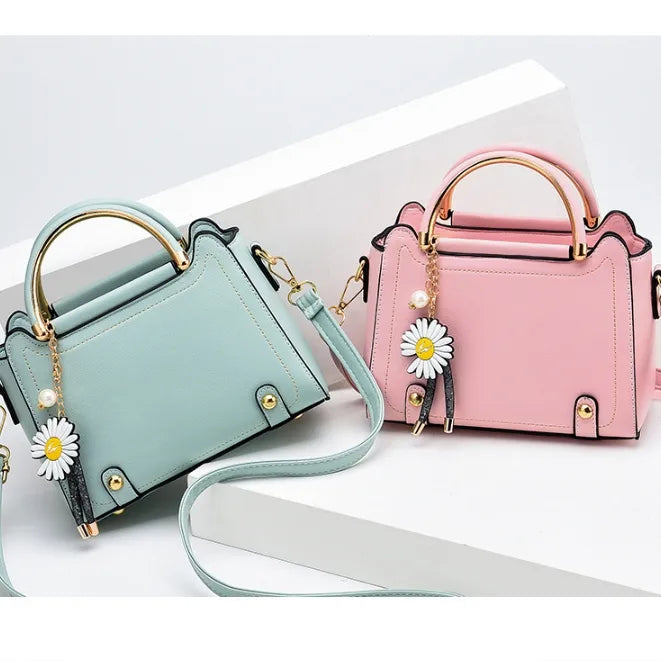 Fashion Women's Bag Simple Small Square Bag Atmospheric Handbag Exquisite Shoulder Bag Crossbody Bag Texted Bag Bags