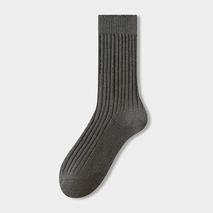 Vacation Simple Style Men's Solid Color Cotton Crew Socks A Pair