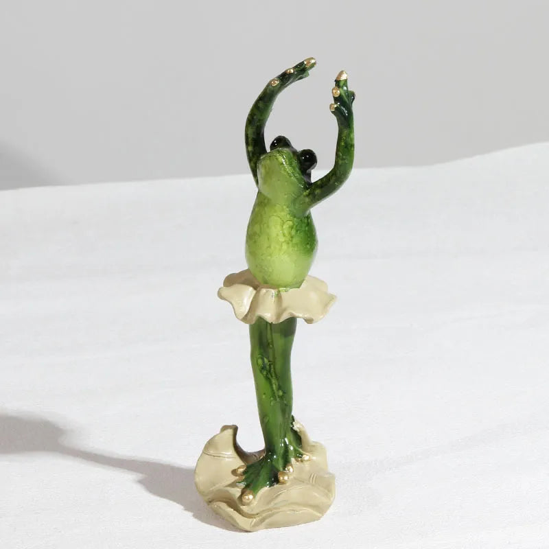 Cute Frog Resin Ornaments Artificial Decorations