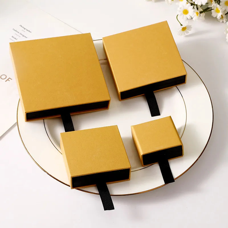 1 Piece Paper Luxurious Daily Date Solid Color Jewelry Boxes