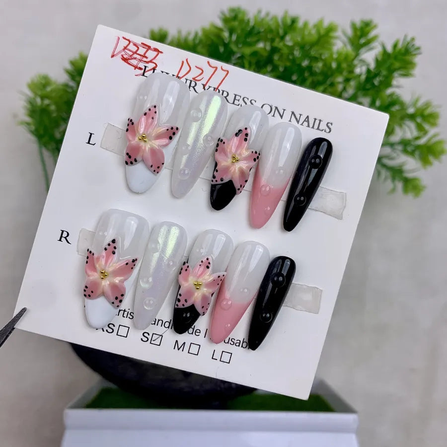 Handmade Detachable Shell Sculpture Cat Eye Almond Nails Ice Transparent Floral Design Wearable False Nails For Women