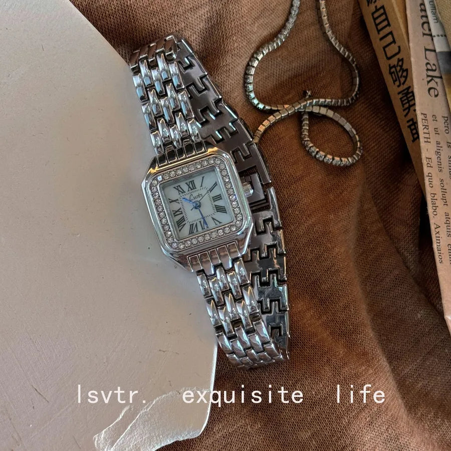 Retro Simple Style Solid Color Jewelry Buckle Quartz Watch Women's Watches