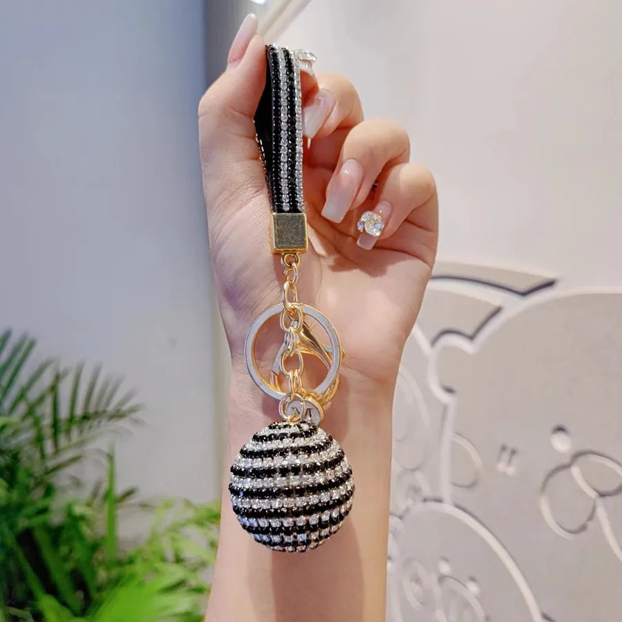 Creative Letter Crystal Ball Keychain Luxury Car Keyring Elegant Bag Charm Christmas Valentine's Day New Year Gift