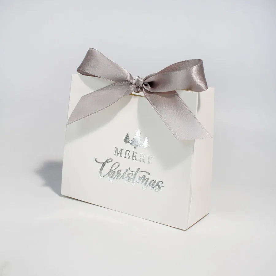 Fashionable Christmas Candy Packaging Box Gift Wrapping Bag Simple Elegant Holiday Season White Card Paper Christmas Tree