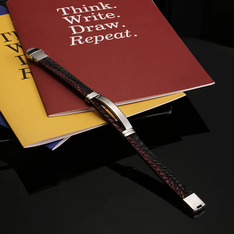 Retro Solid Color 304 Stainless Steel Pu Leather Men's Bracelets Men Cord & Leather Bracelets