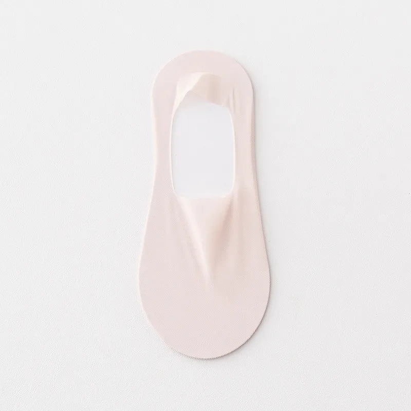 women's simple style solid color cotton ankle socks a pair