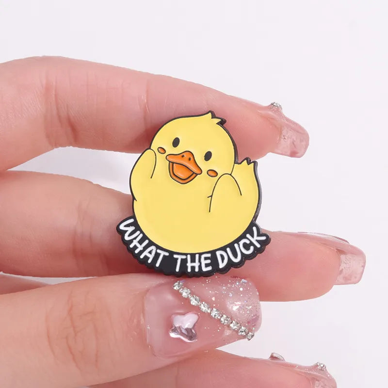 Cute Little Yellow Duck Brooch Pin Cartoon Personality Bag Charm Creative Decorations Zinc Alloy Letter Pattern Unisex Pins