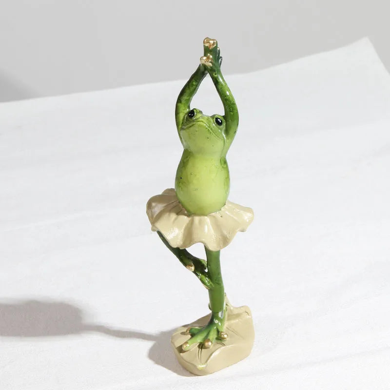Cute Frog Resin Ornaments Artificial Decorations