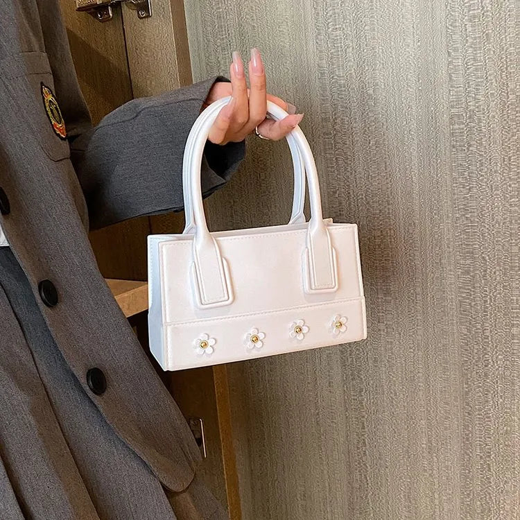 Women's Pu Leather Solid Color Flower Streetwear Square Zipper Handbag