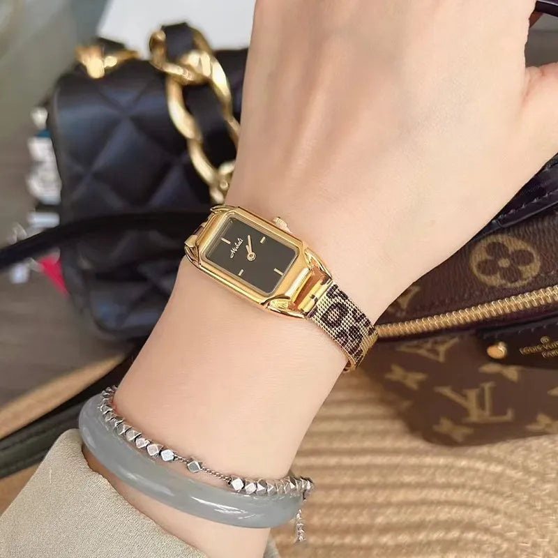 Vintage Style Classic Style Geometric Leopard Single Folding Buckle Quartz Watch Women's Watches