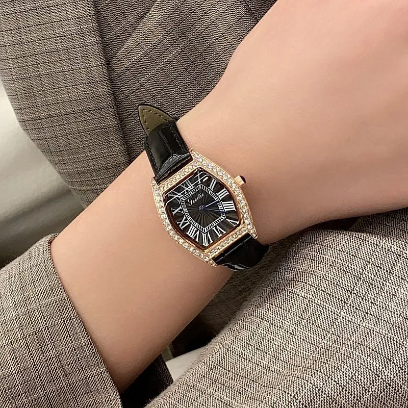 Retro Classic Style Solid Color Buckle Quartz Watch Women's Watches