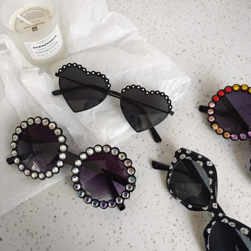 Black Kidsren's Dot Diamond Cute Cat Eye Male and Female Baby Sun Protection Personalized Fashion Sunglasses Colorful Pearl Sunglasses