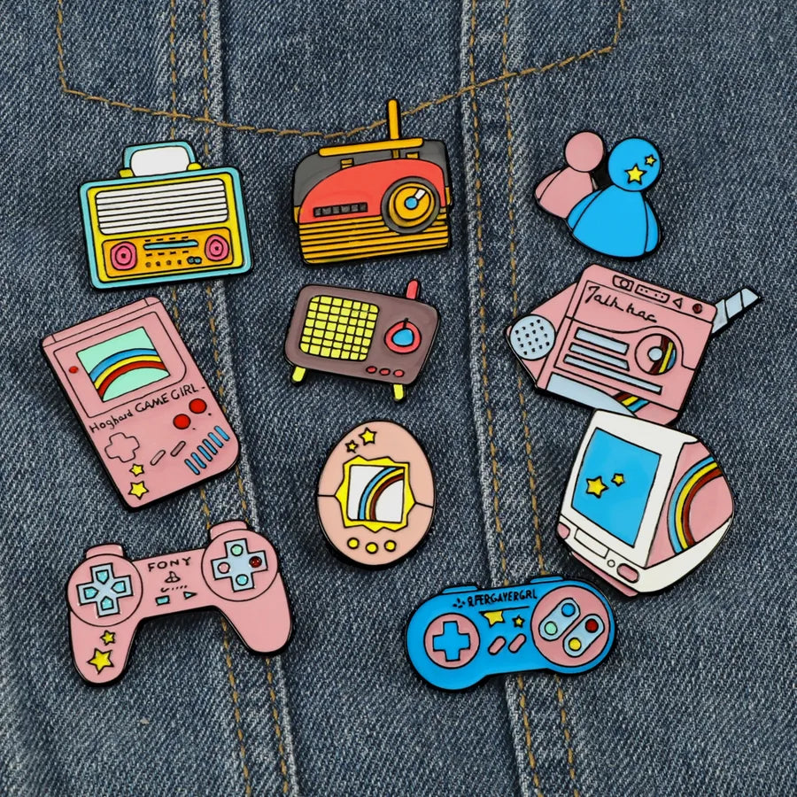 Cartoon Style Pin Geometric Alloy Plating Unisex Brooches
