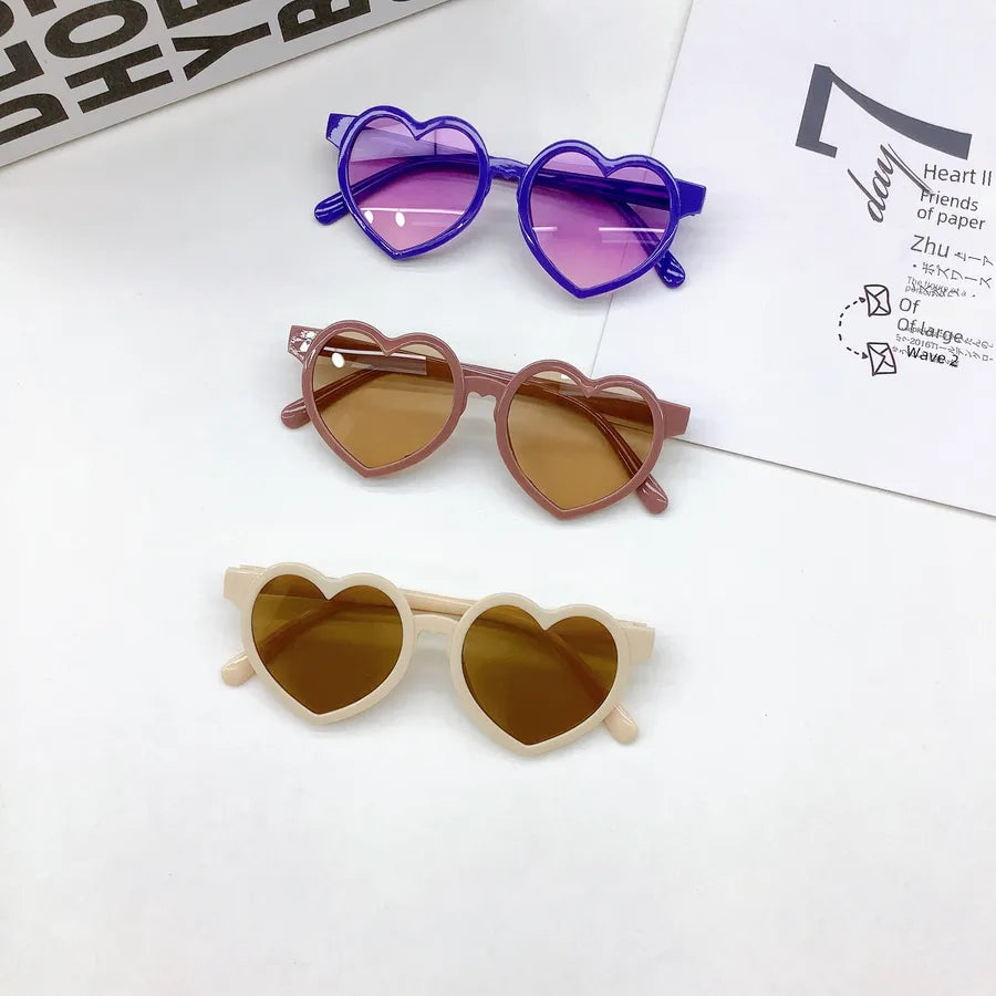 New Fashionable Unisex Children's Sunglasses UV400 Protection Heart-Shaped Design Versatile Candy Colors Baby Glasses