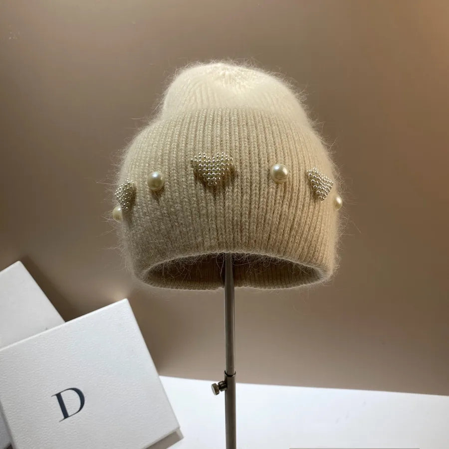 women's sweet heart shape pearl eaveless wool cap