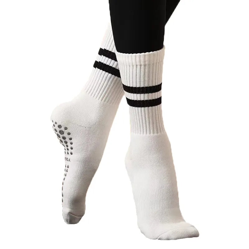 Unisex Casual Sports Letter Stripe Cotton Crew Socks A Pair
