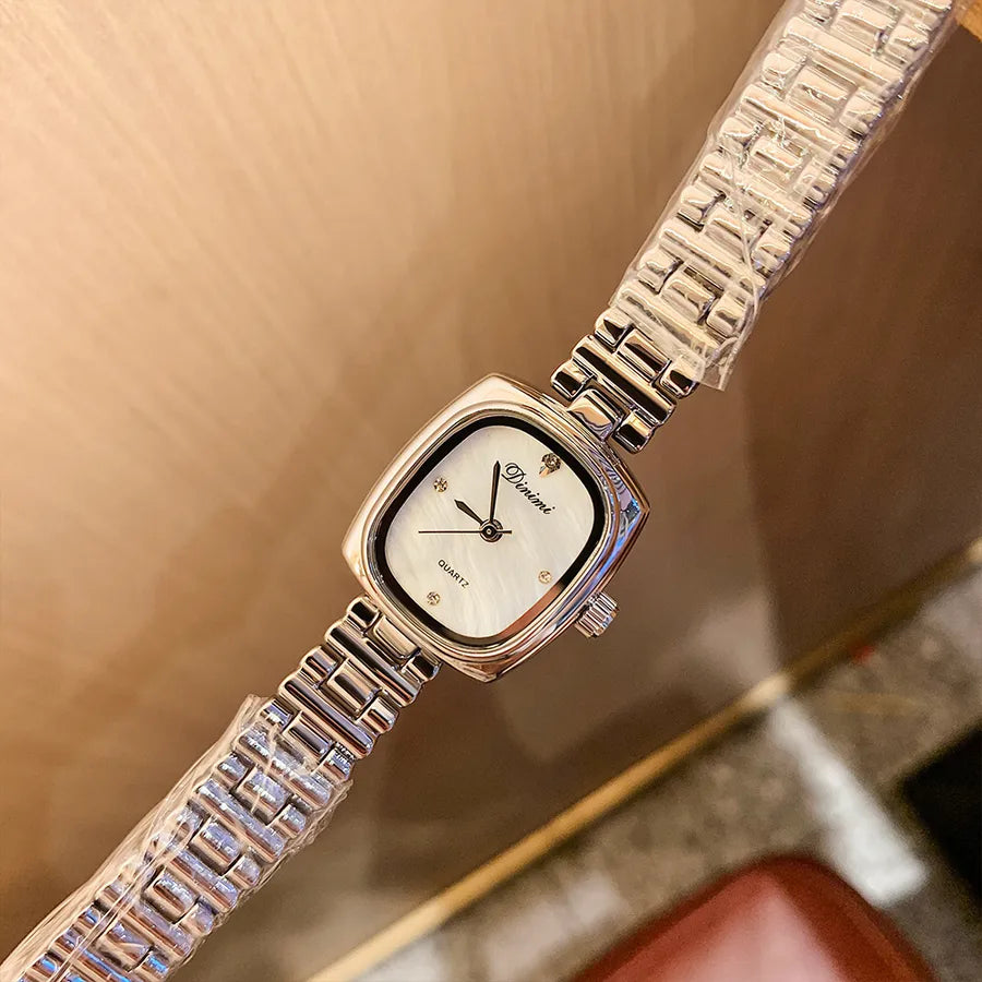 Simple Style Solid Color Jewelry Buckle Quartz Watch Women's Watches