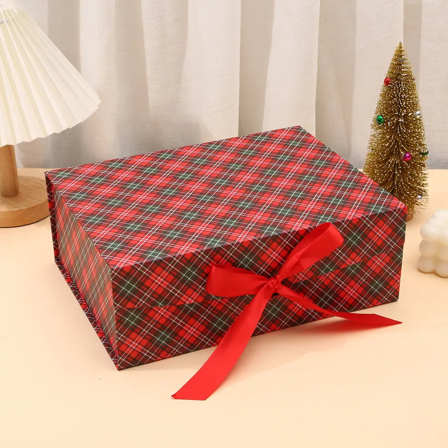 Christmas Gift Box Butterfly Knot Magnetic One-Piece Packaging Box Elegant Simple Style White Card Paper Christmas Gifts