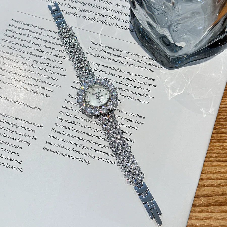 Elegant Shiny Solid Color Jewelry Buckle Quartz Watch Women's Watches