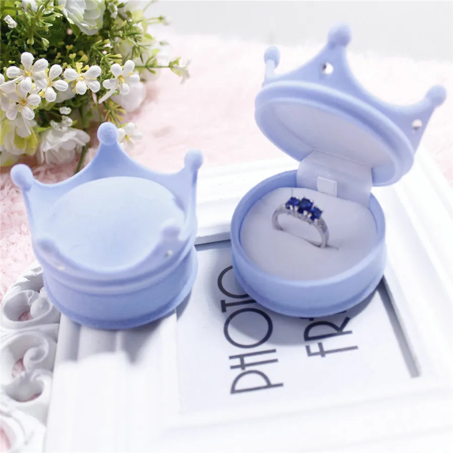 1 piece retro crown flannel jewelry boxes
