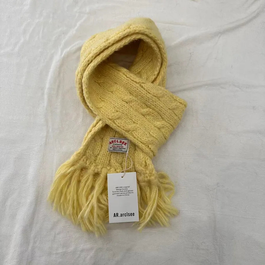 Women's Sweet Simple Style Solid Color Twist Knit Scarf