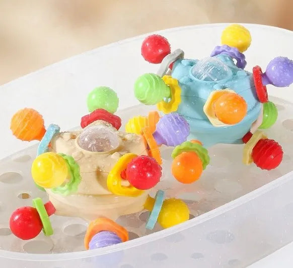 water toys cartoon plastic toys