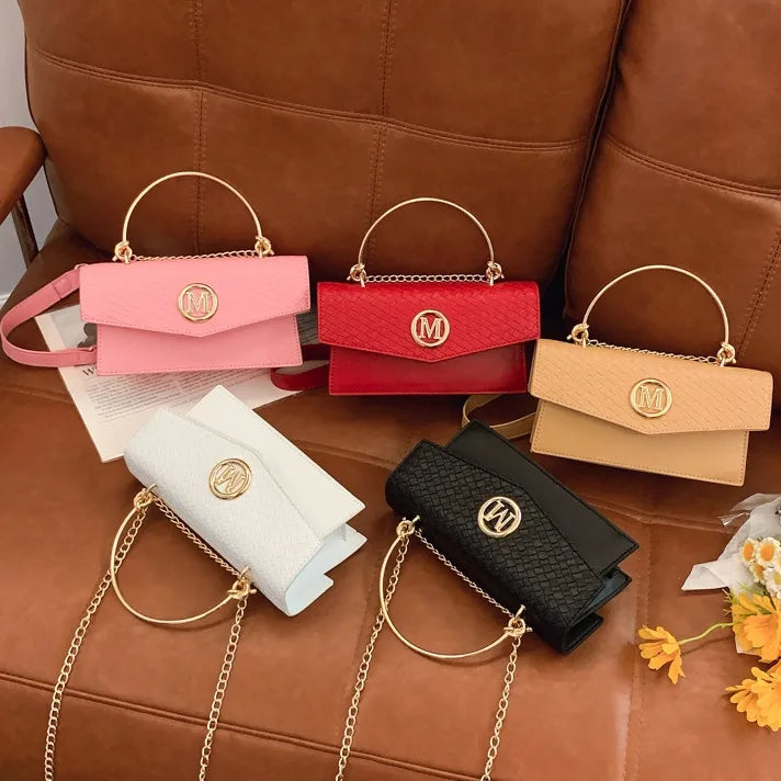 Letter Woven Pattern Bag for Women  New Trendy Fashion Retro Single Shoulder Crossbody Internet Celebrity Versatile Handbag