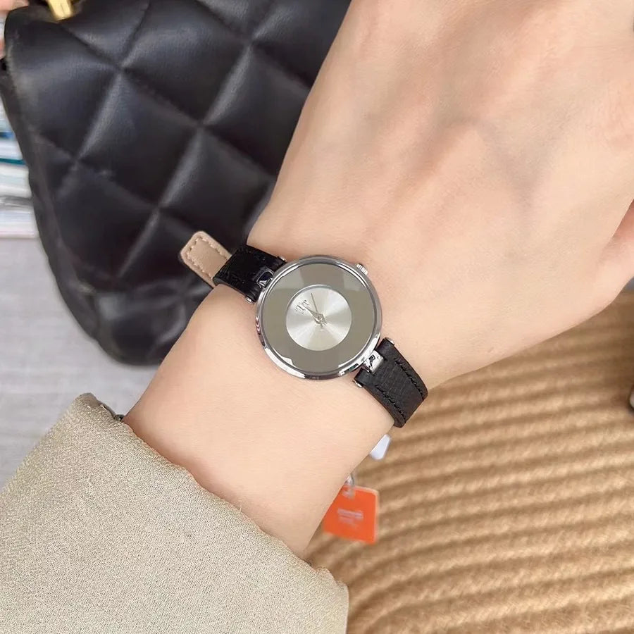 Simple Style Solid Color Buckle Quartz Watch Women's Watches