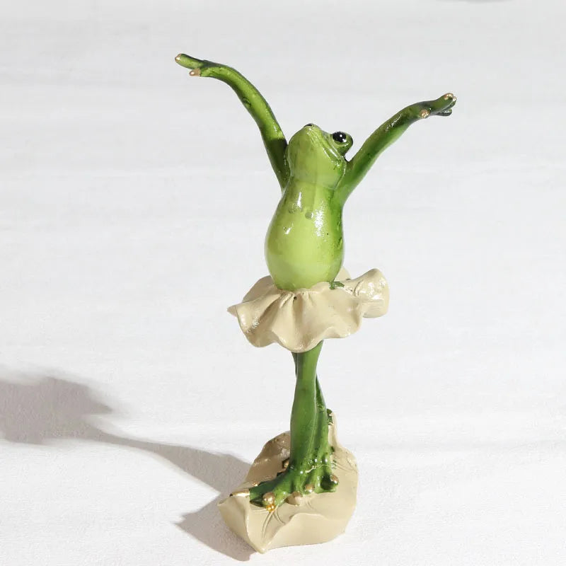 Cute Frog Resin Ornaments Artificial Decorations