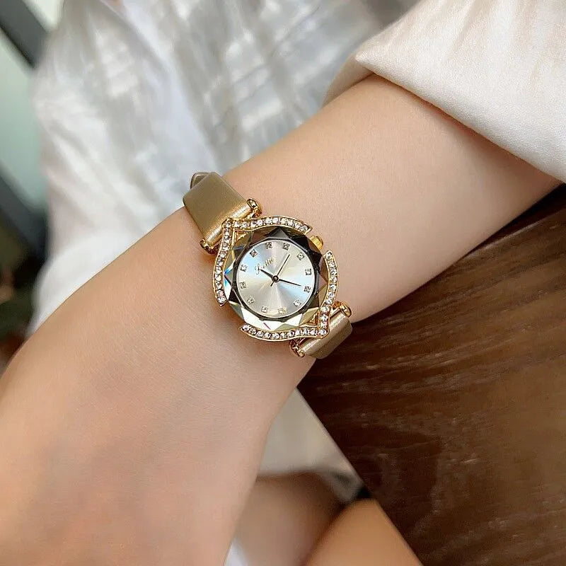 Casual Vintage Style Simple Style Pattern Buckle Quartz Watch