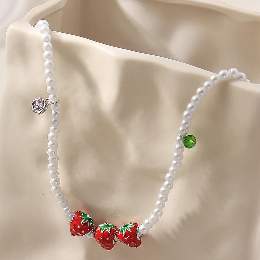 Sweet Strawberry Imitation Pearl Alloy Beaded Chain Beaded Necklaces Wholesale