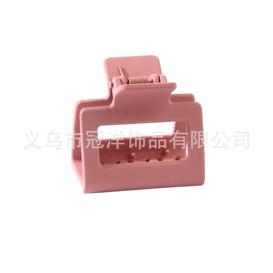 Simple Style Women'S Solid Color Arylic Stoving Varnish Hair Claws