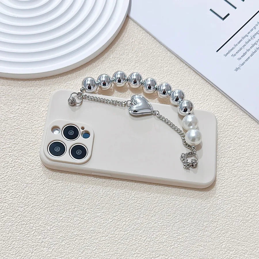 Liquid Simulation Soft Shell Pearl Heart Bracelet Back Hole Anti-Fall Mobile Phone Case Suitable For iPhone 13/14 Full Cover Protection