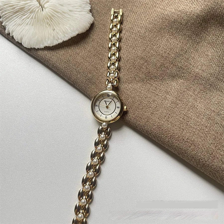 Casual Elegant Glam Round Roman Numeral Single Folding Buckle Quartz Watch
