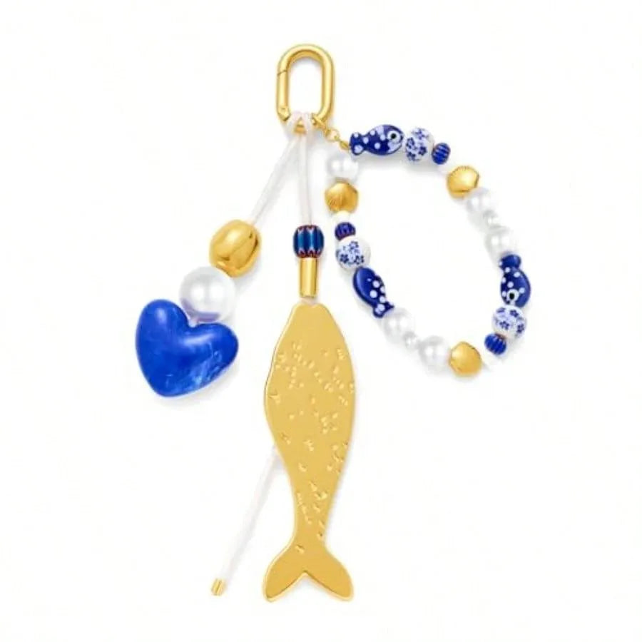 Fashionable Golden Fish And Heart Shaped Keychains Bracelets Car And Bag Creative Hanging Decorations New Arrival Keyrings
