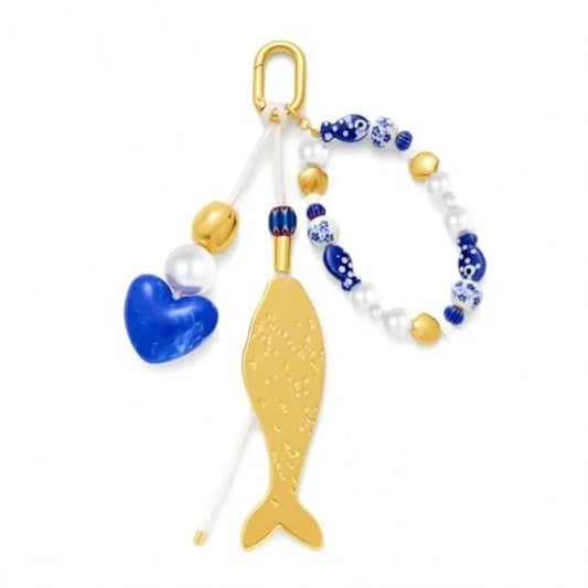 Fashionable Golden Fish And Heart Shaped Keychains Bracelets Car And Bag Creative Hanging Decorations New Arrival Keyrings
