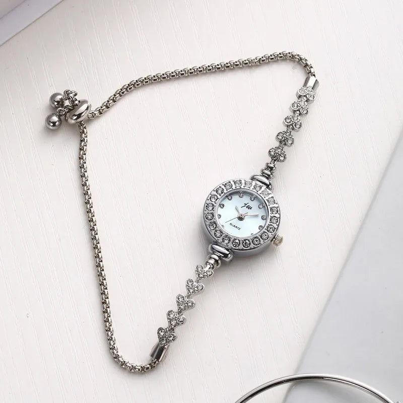 Casual Heart Shape Telescopic Rope Quartz Women's Watches